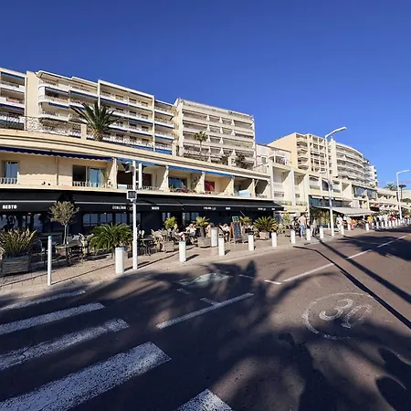 2 Min De La - Bourgeois Climatise A * Cannes